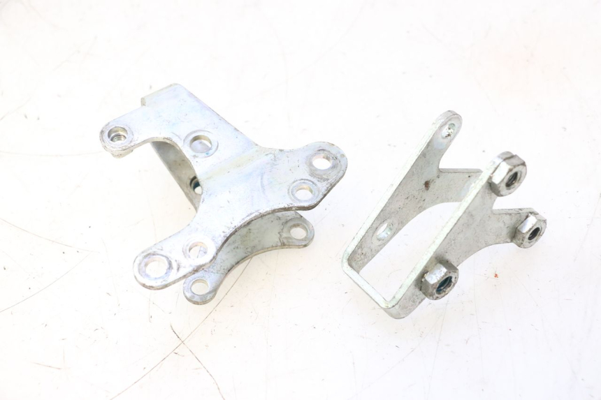 photo de SHOCK ABSORBER MOUNT PIAGGIO MP3 HPE 530 (2022 - 2026) - Alternative perspective