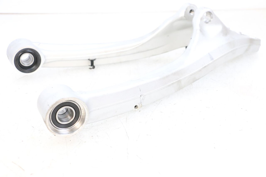 photo de SHOCK ABSORBER MOUNT BMW R GS 1250 (2021 - 2024) - Markings and original references