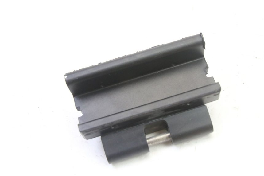 photo de SHOCK ABSORBER MOUNT HERO S10 1 - Component detail