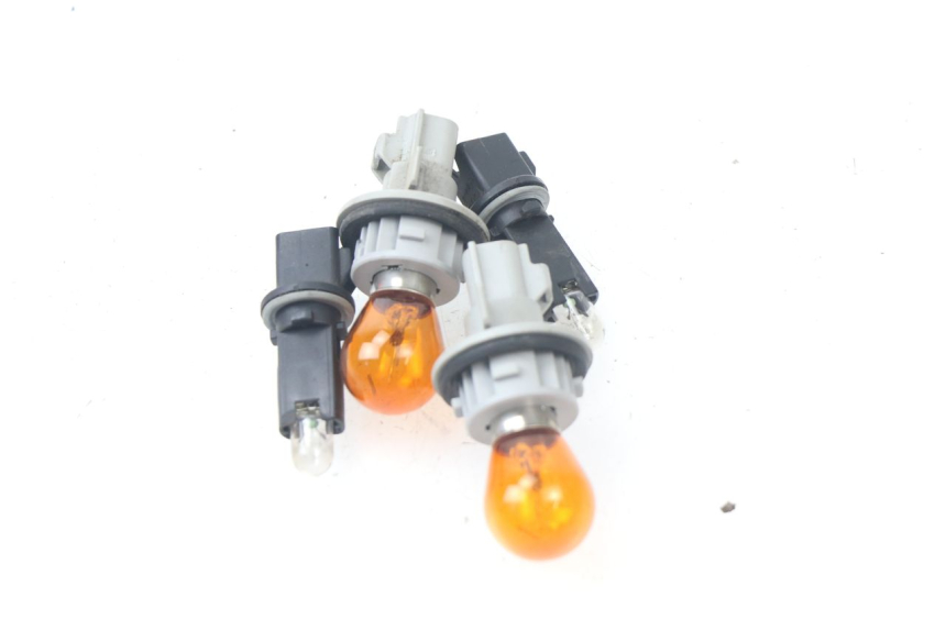 photo de BULB HOLDER SUZUKI AN BURGMAN 400 (2006 - 2010) - Component detail