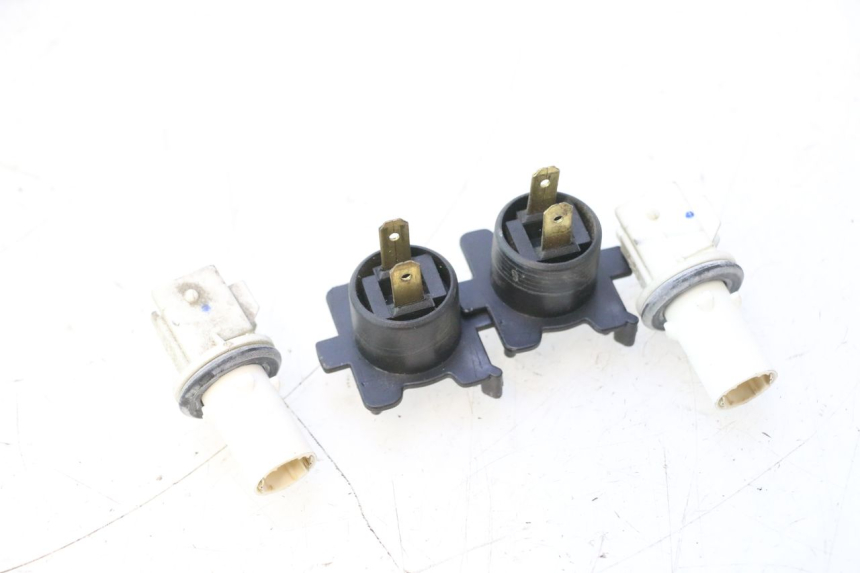 photo de BULB HOLDER SUZUKI BURGMAN 125 (2007 - 2014) - Component detail