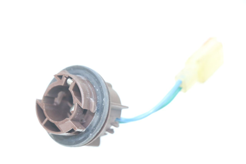 photo de BULB HOLDER HONDA FES PANTHEON 2T 125 (1998 - 2002) - Alternative perspective