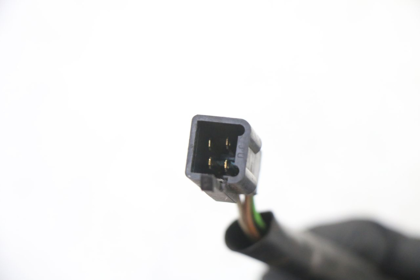 photo de BULB HOLDER PEUGEOT SATELIS COMPRESSOR K15 125 (2006 - 2009) - Alternative perspective