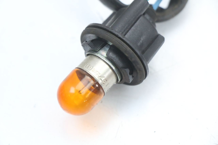 photo de BULB HOLDER KYMCO SUPER 8 4T 50 (2021 - 2024) - Zoom on usage condition