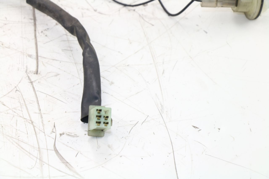 photo de BULB HOLDER SUZUKI UH BURGMAN 125 (2002 - 2006) - Zoom on usage condition