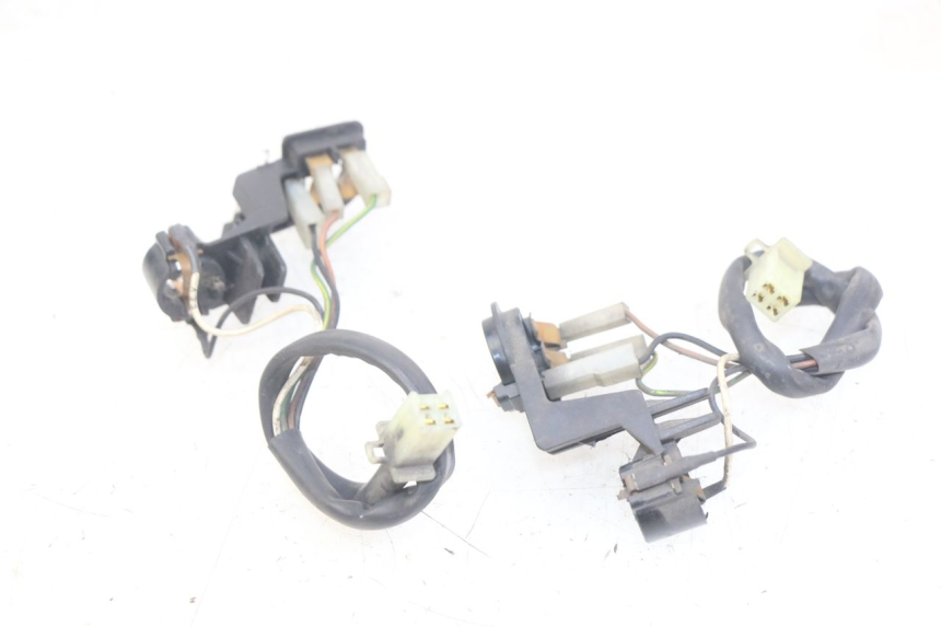 photo de BULB HOLDER YAMAHA XMAX X-MAX 125 (2006 - 2009) - Component detail