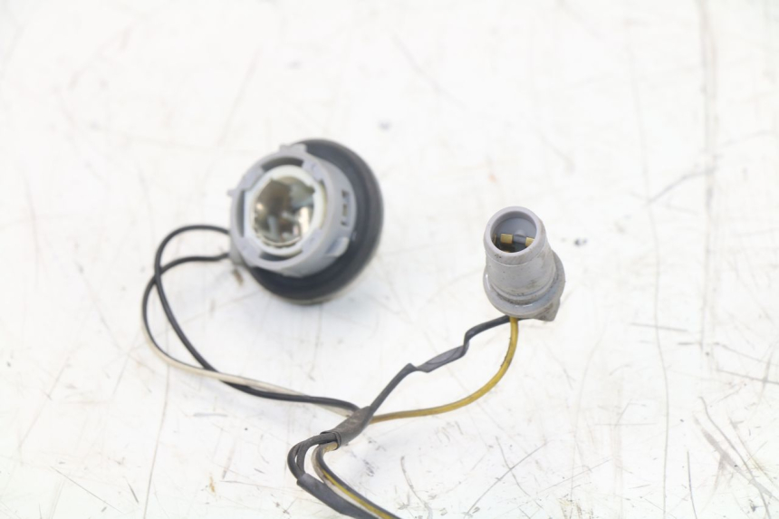 photo de BULB HOLDER PIAGGIO XEVO - X EVO 125 (2007 - 2017) - Fixing points details