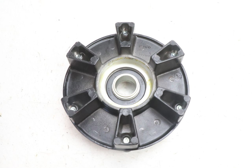 photo de SPROCKET MOUNT YAMAHA FZ8 800 (2010 - 2016) - Zoom on usage condition