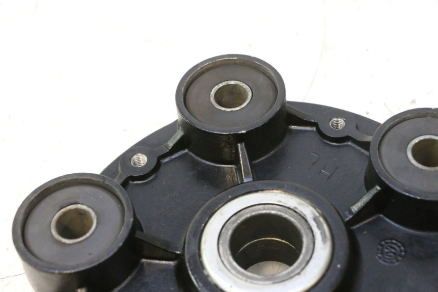 photo de SPROCKET CARRIER GILERA GP 800 (2007 - 2013) - Alternative perspective
