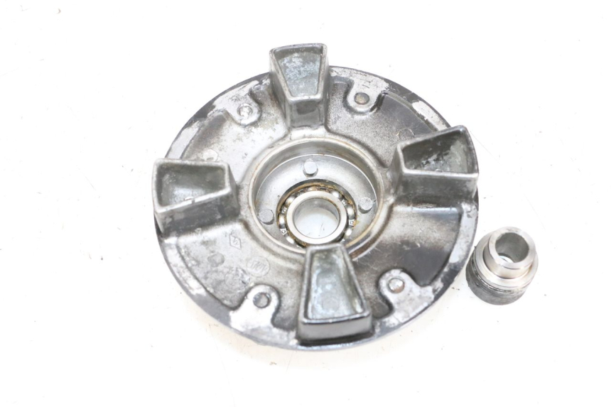 photo de SPROCKET MOUNT KAWASAKI GPX R WARBIRD 600 (1988 - 1993) - Zoom on usage condition