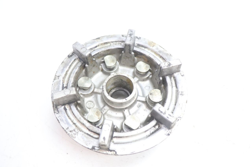 photo de SPROCKET MOUNT SUZUKI GSF N BANDIT 1200 (2001 - 2005) - Zoom on usage condition