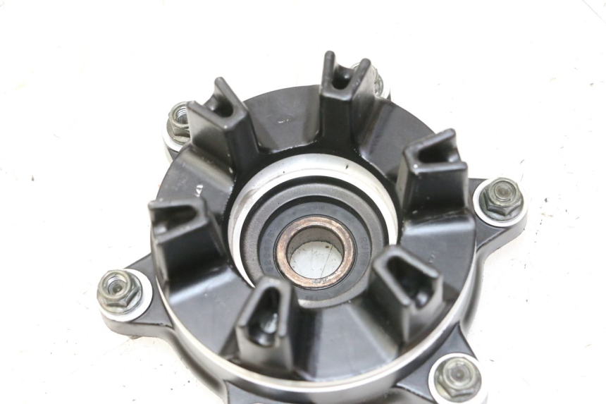 photo de SPROCKET MOUNT MAG POWER R-STREET 50 (2016 - 2025) - Zoom on usage condition