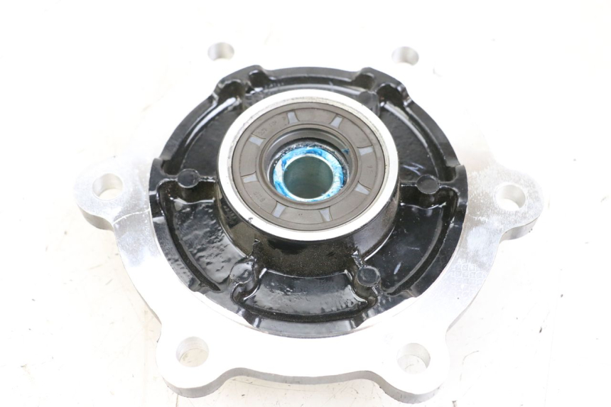 photo de SPROCKET MOUNT ROYAL ENFIELD CONTINENTAL GT 650 (2019 - 2024) - Zoom on usage condition