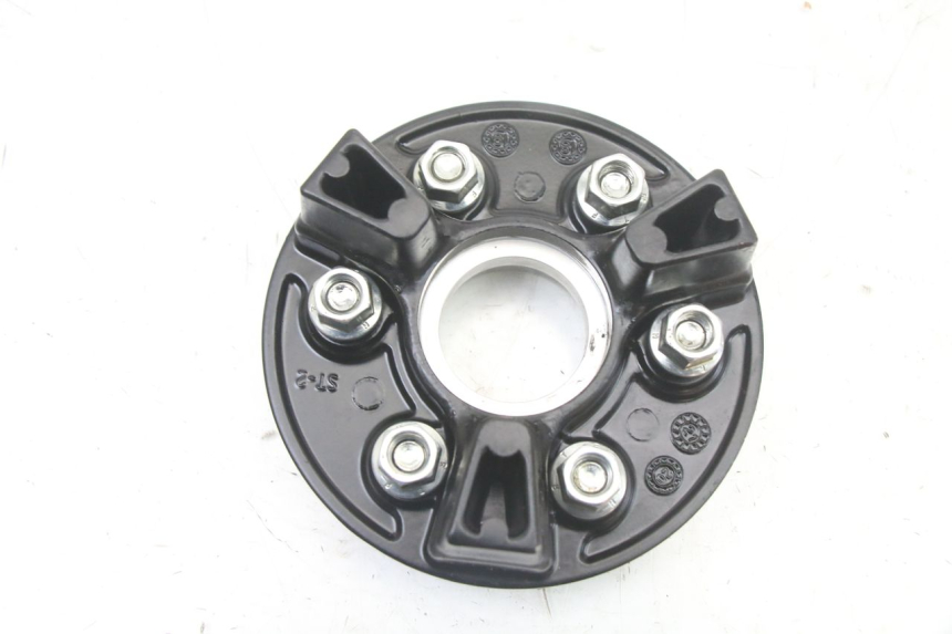 photo de SPROCKET MOUNT ROYAL ENFIELD HYMALAYAN 410 (2016 - 2023) - Fixing points details