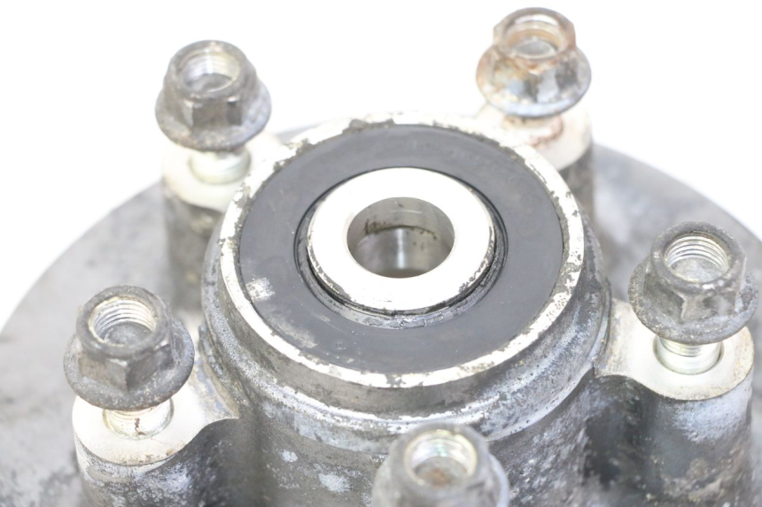 photo de SPROCKET MOUNT TRIUMPH SPRINT 900 (1995 - 1998) - Alternative perspective