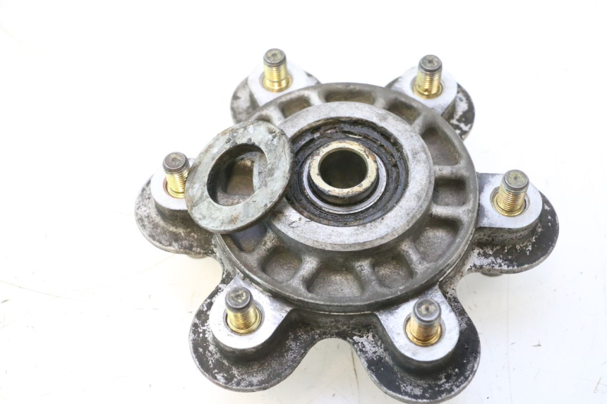 photo de SPROCKET MOUNT DUCATI SS IE DS CARENEE 1000 (2002 - 2006) - Alternative perspective