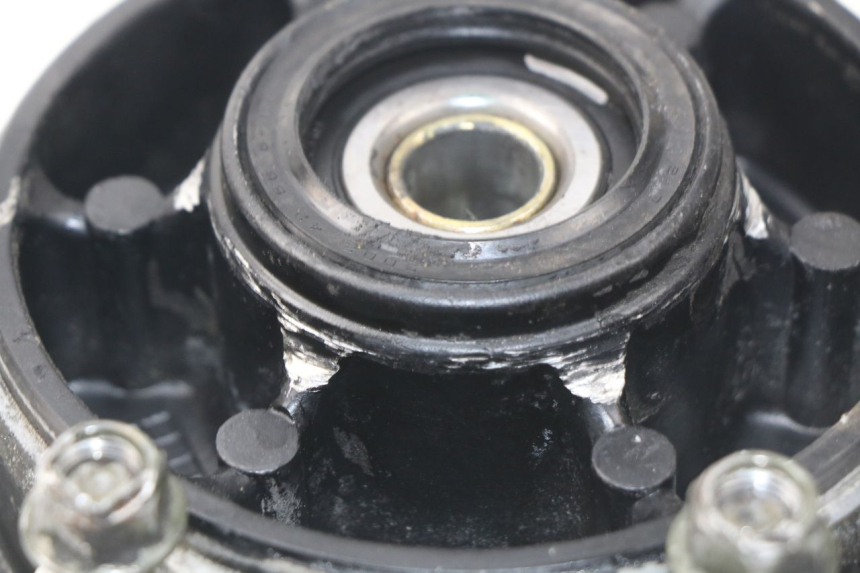 photo de SPROCKET MOUNT YAMAHA XJ600 XJ DIVERSION 600 (1992 - 1997) - Fixing points details