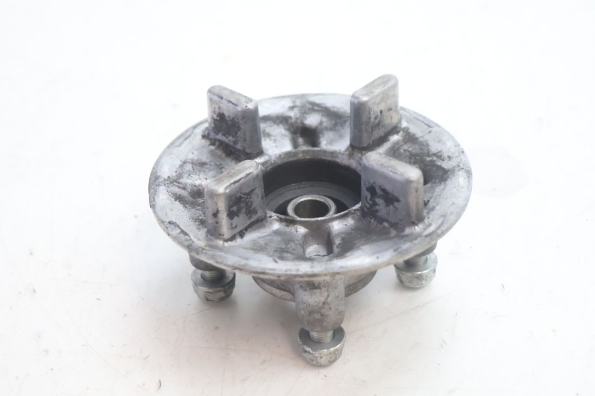 photo de SPROCKET MOUNT HONDA XLV VARADERO 125 (2007 - 2012) - Zoom on usage condition