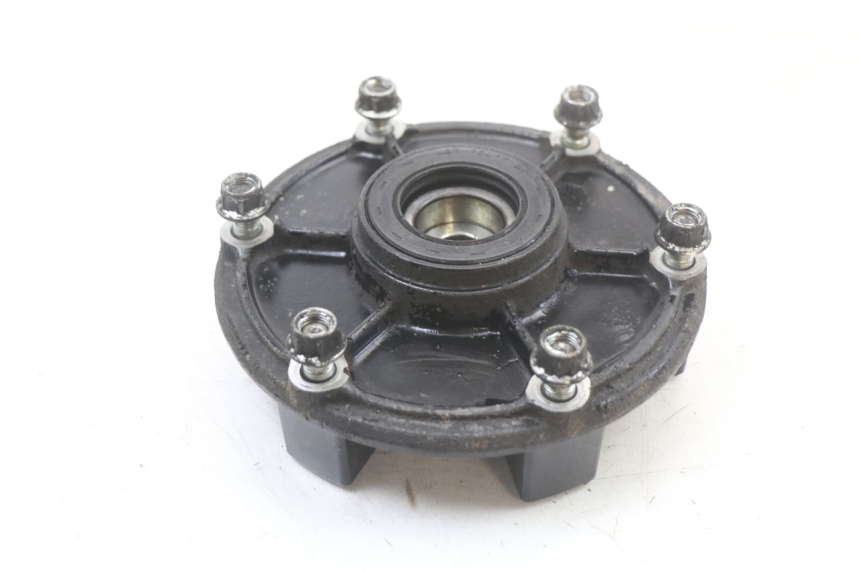 photo de SPROCKET MOUNT YAMAHA XJ6 ABS 600 (2008 - 2016) - Alternative perspective