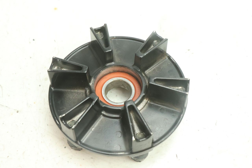 photo de SPROCKET MOUNT YAMAHA YZF R6 600 (2008 - 2009) - Zoom on usage condition