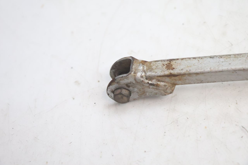 photo de REAR CALIPER BRACKET SUZUKI DR S 600 (1985 - 1989) - Component detail