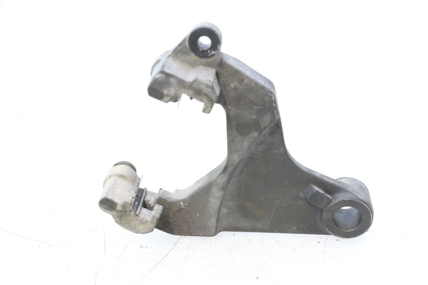 photo de REAR CALIPER BRACKET YAMAHA FJR 1300 (2001 - 2005) - Alternative perspective