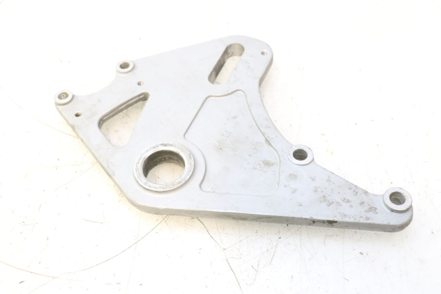 photo de REAR BRAKE CALIPER BRACKET GILERA GP 800 (2007 - 2013) - Zoom on usage condition