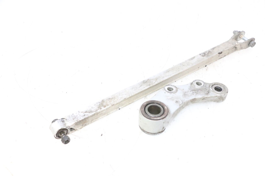 photo de REAR CALIPER BRACKET KAWASAKI GPX F ZX750F 750 (1986 - 1990) - Alternative perspective