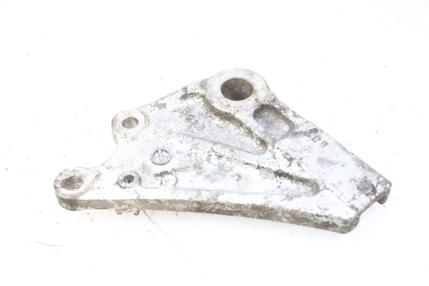 photo de REAR BRAKE CALIPER BRACKET KAWASAKI ZR7 ZR-7 S 750 (1999 - 2004) - Zoom on usage condition