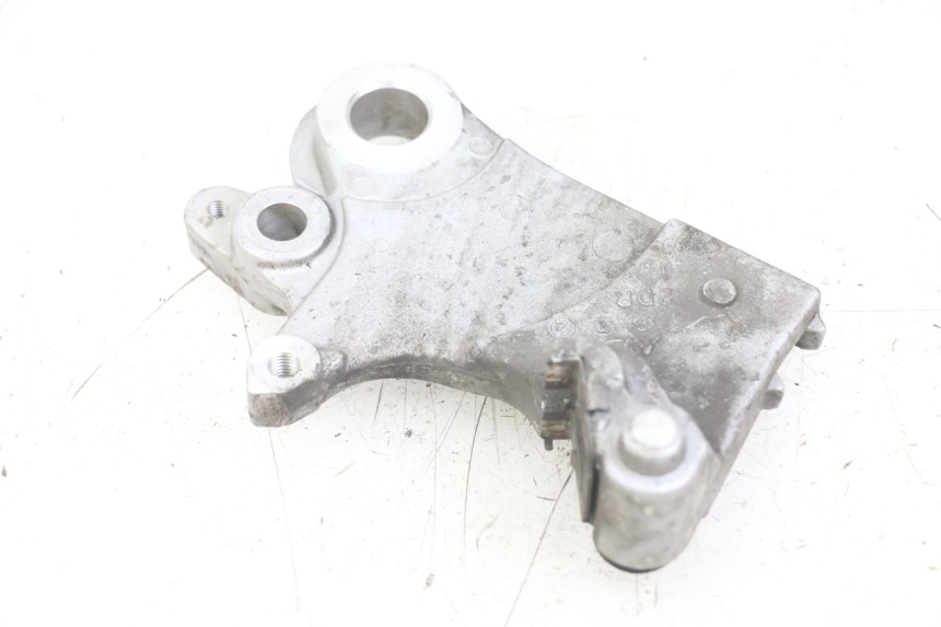 photo de REAR BRAKE CALIPER BRACKET YAMAHA MT-07 MT07 ABS 700 (2014 - 2017) - Component detail