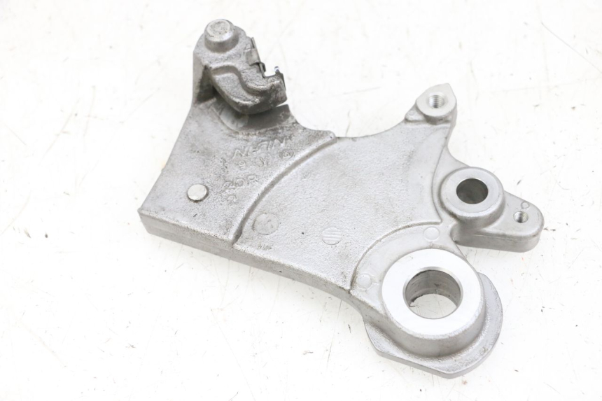 photo de REAR CALIPER BRACKET YAMAHA MT-07 MT07 ABS 700 (2018 - 2020) - Alternative perspective