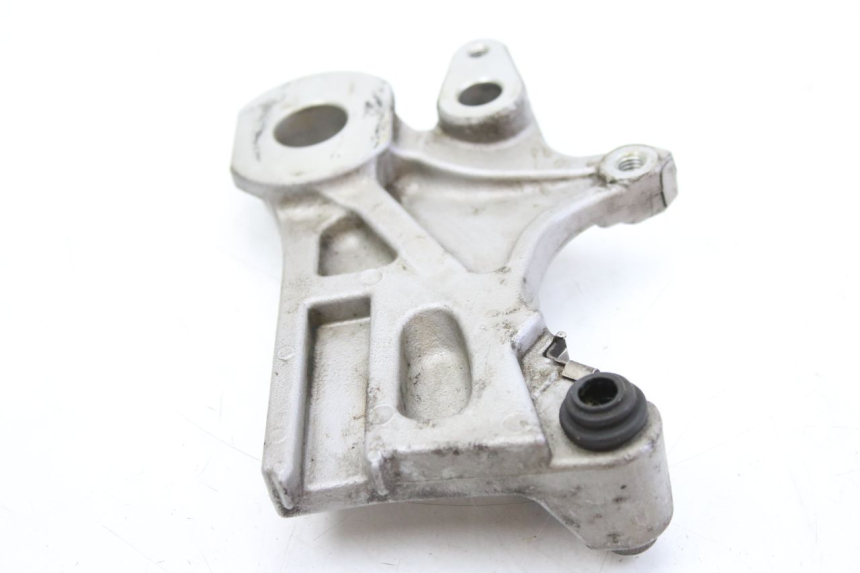 photo de REAR BRAKE CALIPER BRACKET YAMAHA MT-07 MT07 700 (2018 - 2020) - Alternative perspective