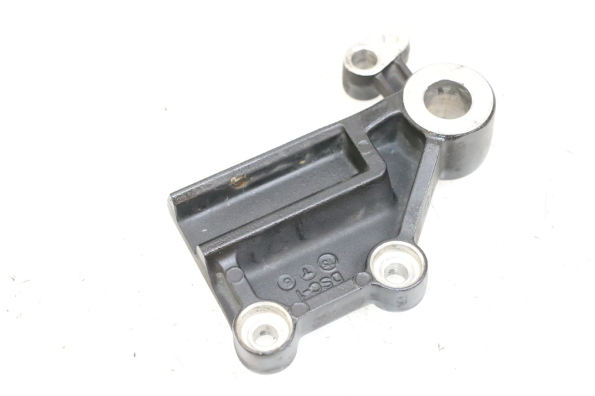 photo de REAR CALIPER BRACKET KAWASAKI NINJA 400 (2018 - 2023) - Zoom on usage condition