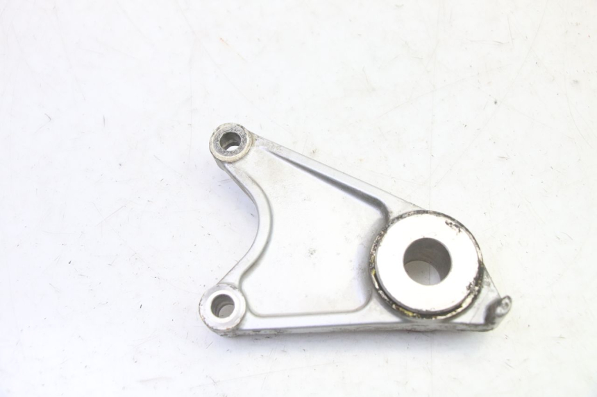 photo de REAR CALIPER BRACKET TRIUMPH SPRINT 900 (1995 - 1998) - Main view