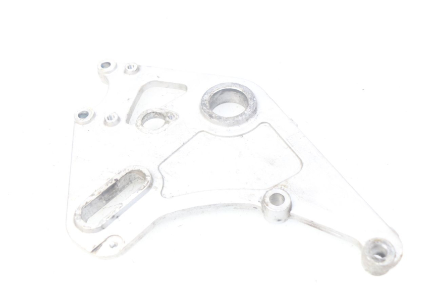 photo de REAR CALIPER BRACKET APRILIA SRV 850 (2012 - 2017) - Component detail