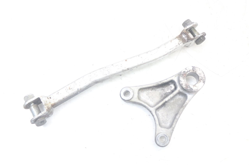 photo de REAR BRAKE CALIPER BRACKET SUZUKI SV N 650 (1999 - 2002) - Component detail