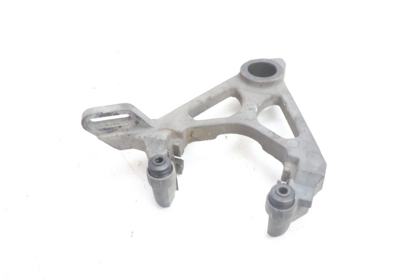 photo de REAR CALIPER BRACKET YAMAHA TDM ABS 900 (2002 - 2014) - Zoom on usage condition