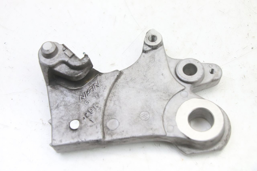 photo de REAR CALIPER BRACKET YAMAHA TRACER 7 700 (2020 - 2024) - Zoom on usage condition