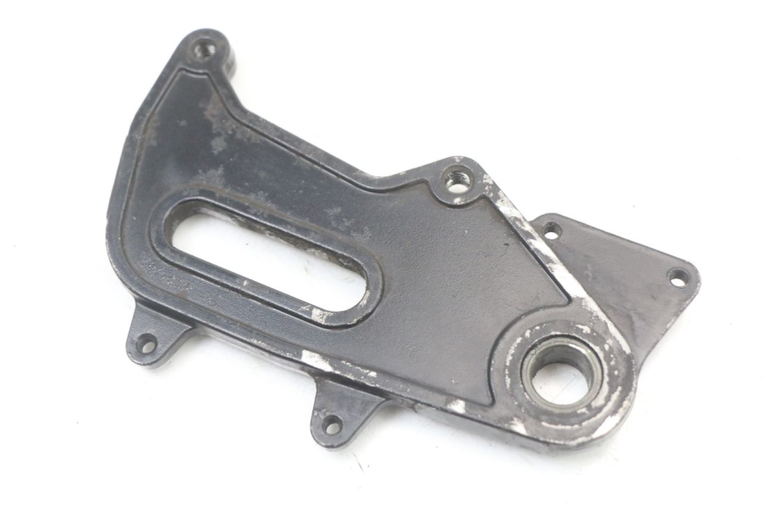 photo de REAR BRAKE CALIPER BRACKET KEEWAY TX 50 (2008 - 2015) - Alternative perspective