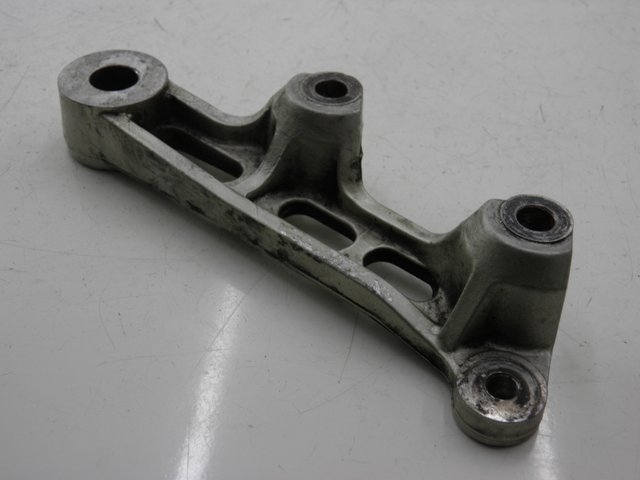 photo de REAR CALIPER BRACKET YAMAHA FZX FAZER 750 (1987 - 1998) - Component detail