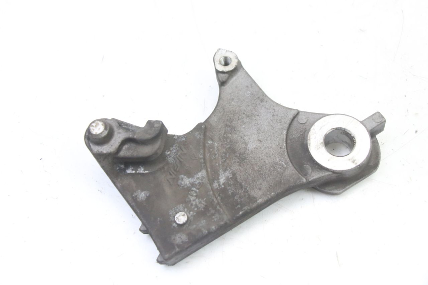 photo de REAR CALIPER BRACKET YAMAHA XJ6 600 (2008 - 2016) - Zoom on usage condition