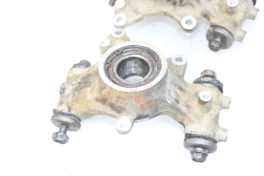 photo de REAR CALIPER BRACKET YAMAHA YFM GRIZZLY 550 (2008 - 2015) - Alternative perspective