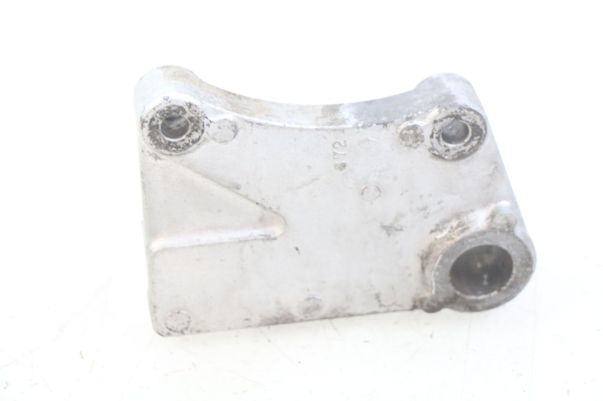 photo de REAR BRAKE CALIPER BRACKET KAWASAKI ZX-6R ZX6R 600 (1995 - 1997) - Zoom on usage condition