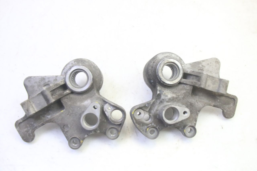 photo de FRONT CALIPER BRACKET PIAGGIO MP3 HPE 350 (2018 - 2020) - Zoom on usage condition