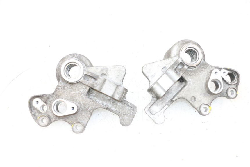 photo de FRONT CALIPER BRACKET PIAGGIO MP3 HPE 300 (2019 - 2026) - Product overview