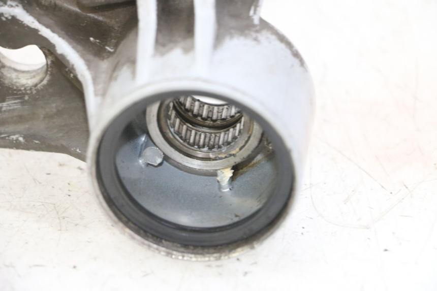 photo de FRONT CALIPER BRACKET PIAGGIO MP3 LT 400 (2007 - 2012) - Fixing points details