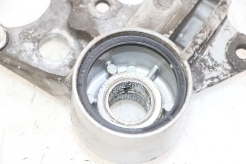 photo de FRONT CALIPER BRACKET PIAGGIO MP3 LT 300 (2010 - 2016) - Surface and material condition