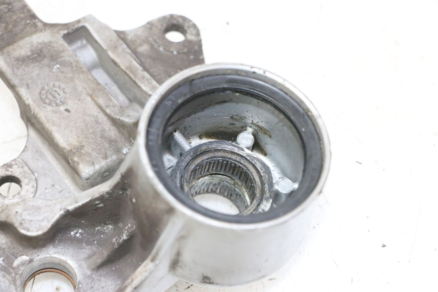 photo de FRONT CALIPER BRACKET PIAGGIO MP3 500 (2011 - 2015) - Zoom on usage condition