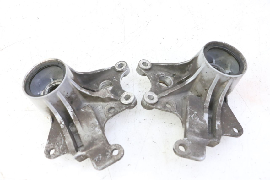 photo de FRONT CALIPER BRACKET PIAGGIO MP3 RL 250 (2006 - 2010) - Technical close-up