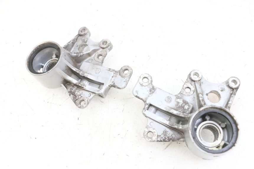 photo de FRONT CALIPER BRACKET PIAGGIO MP3 RL 250 (2006 - 2010) - Main view